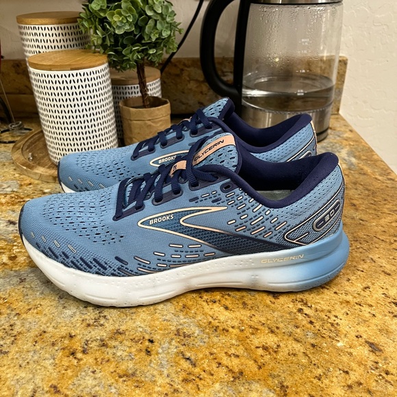 Brooks Glycerin 20 size 11 - Picture 4 of 10